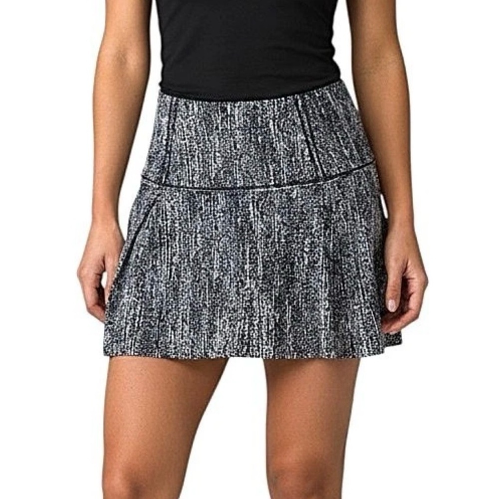Lululemon Lost In Pace Skort Size 6